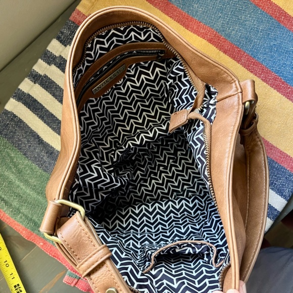 Antik Kraft Brown Vegan Leather Hobo Bag - Picture 7 of 9